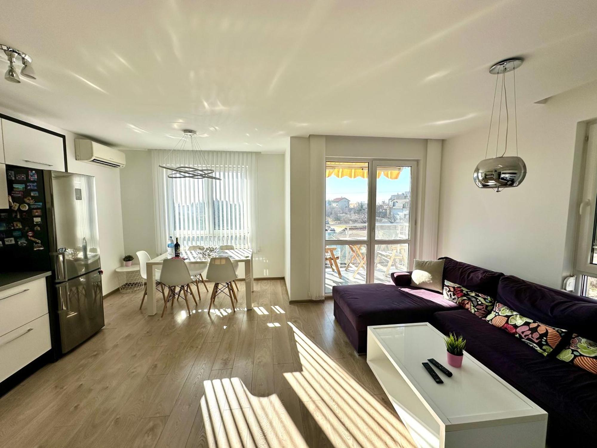 Briz Apartment; 2 Bdr; 6 Guests; Private Parking ヴァルナ エクステリア 写真